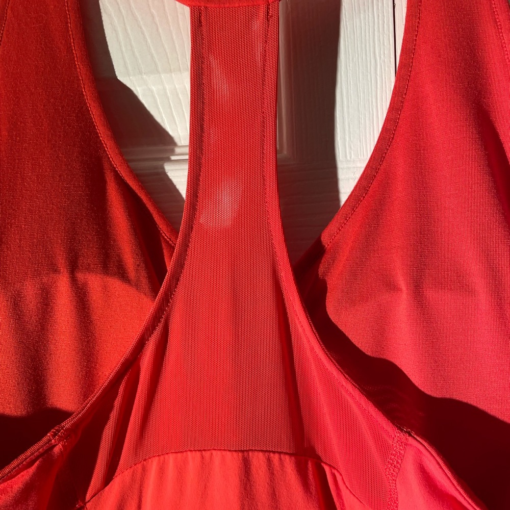 Lucy activewear tank top - Picture 4 of 6